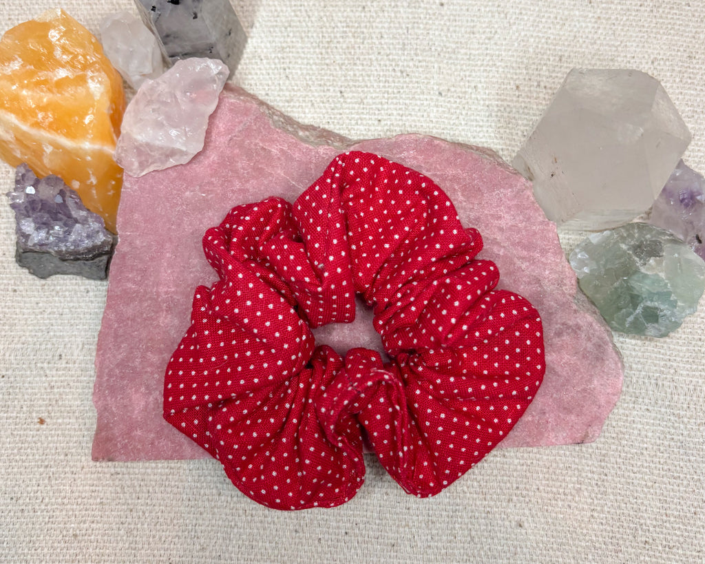 Polka dot ✦ Scrunchie