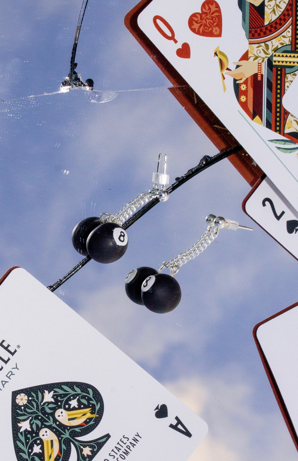 Magic 8 ball ✦ Earrings