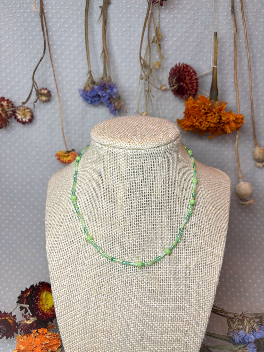 Monochromatic mis-match ✦ Necklace