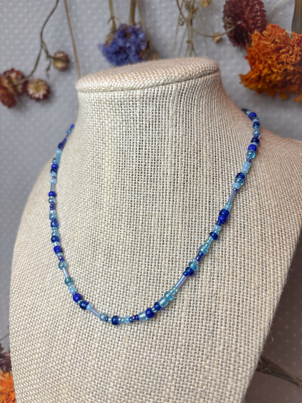 Monochromatic mis-match ✦ Necklace