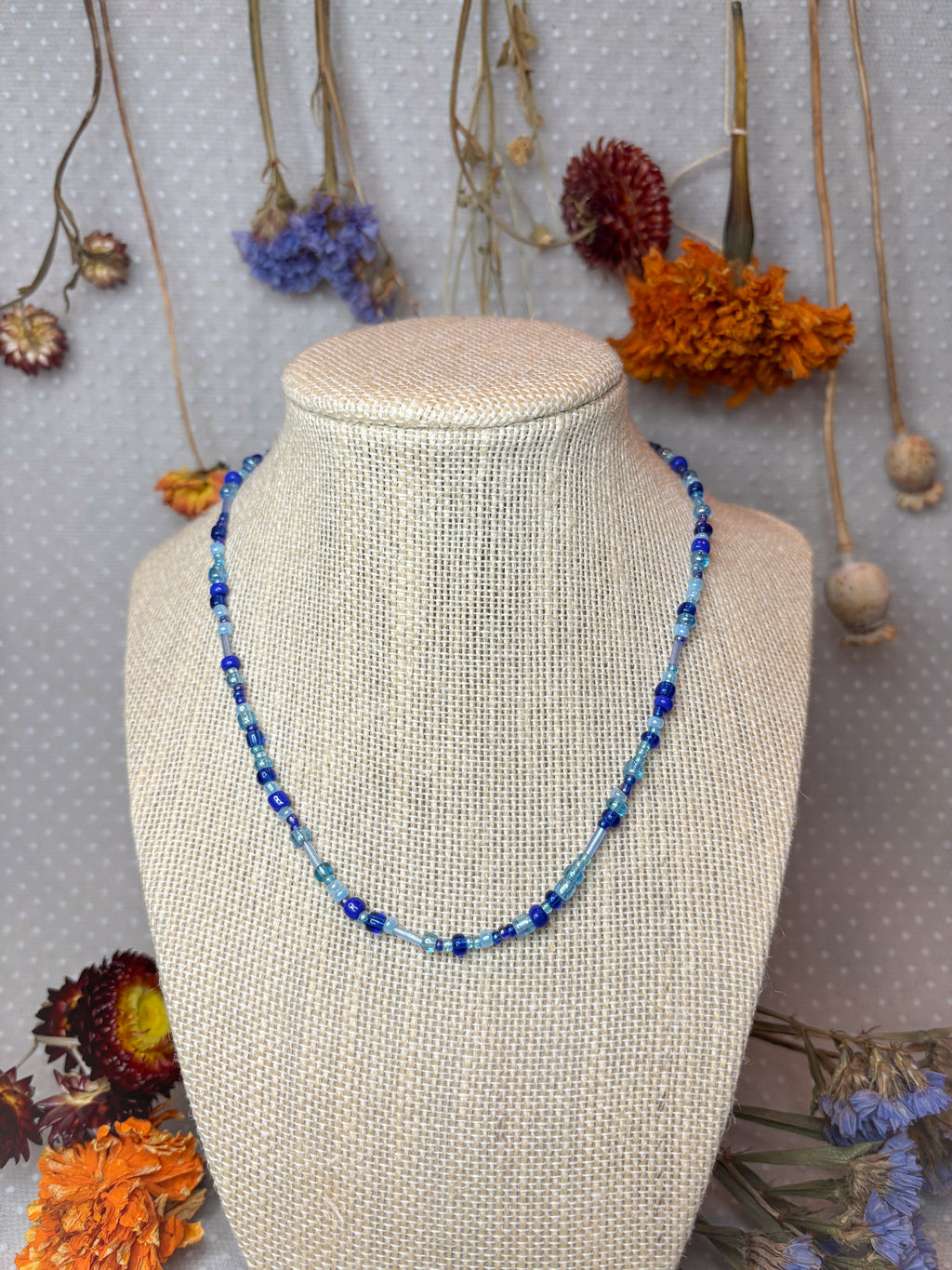 Monochromatic mis-match ✦ Necklace