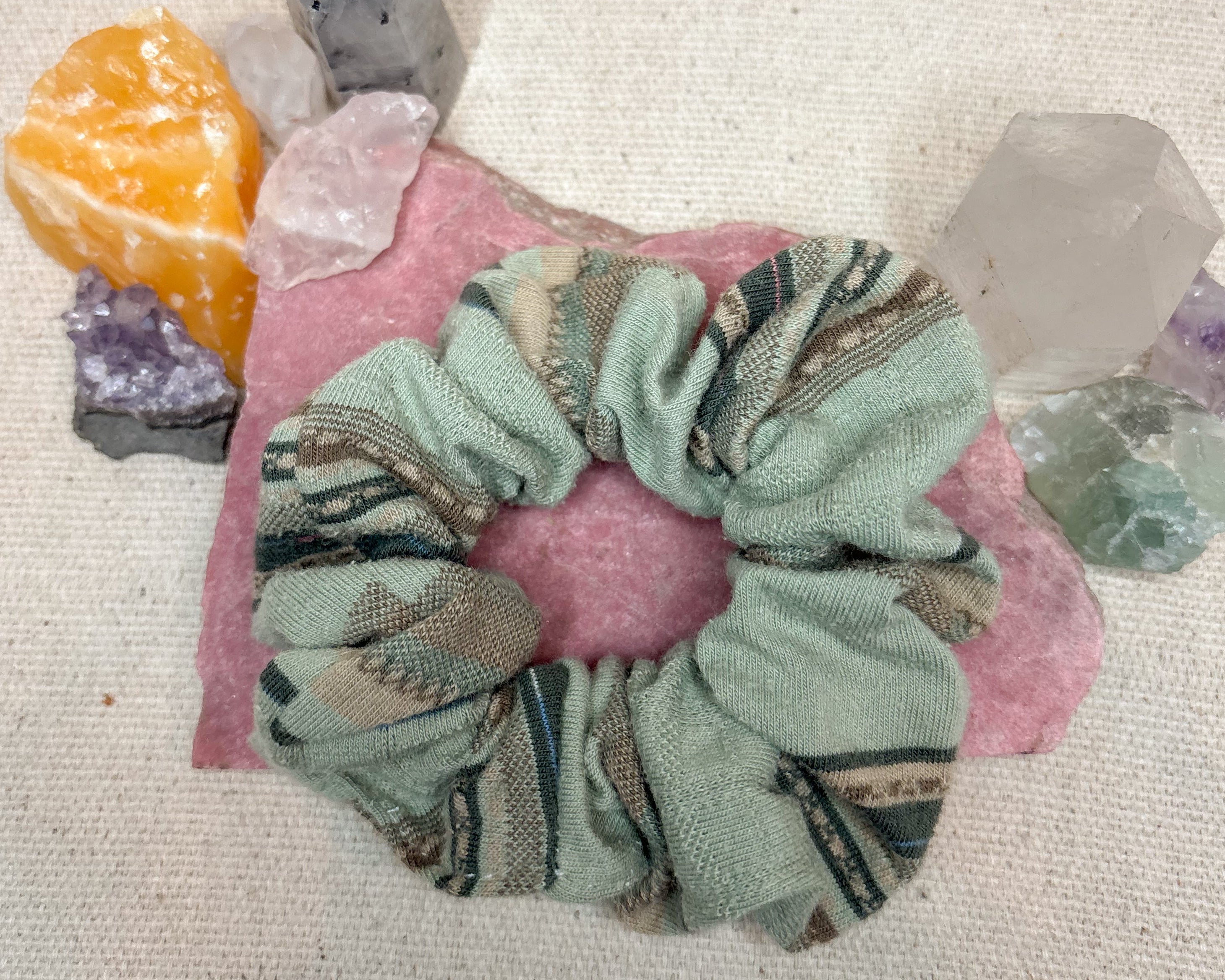 Vintage sweater ✦ Scrunchie